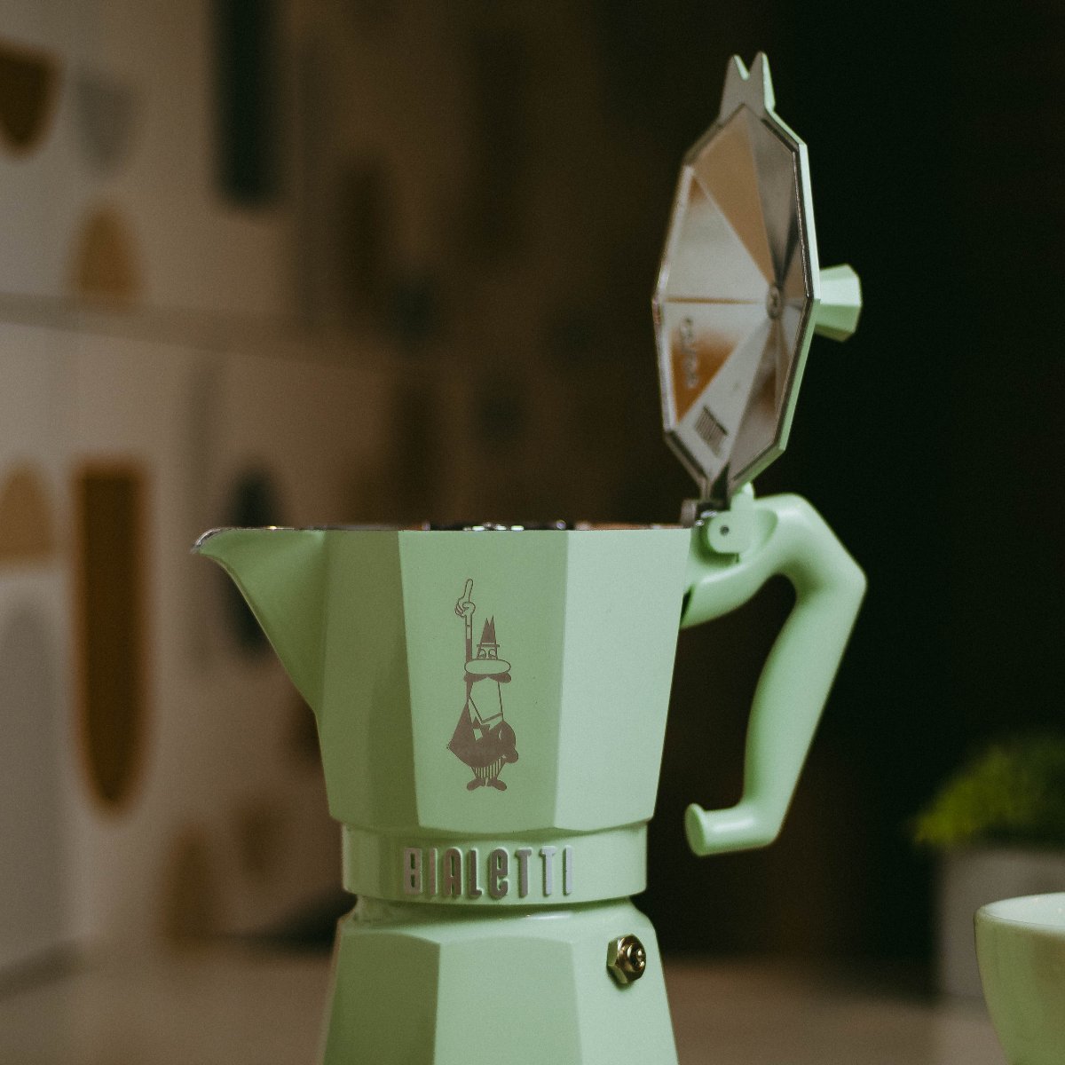 Bialetti Moka Exclusive Verde - 6 xícaras + Brinde