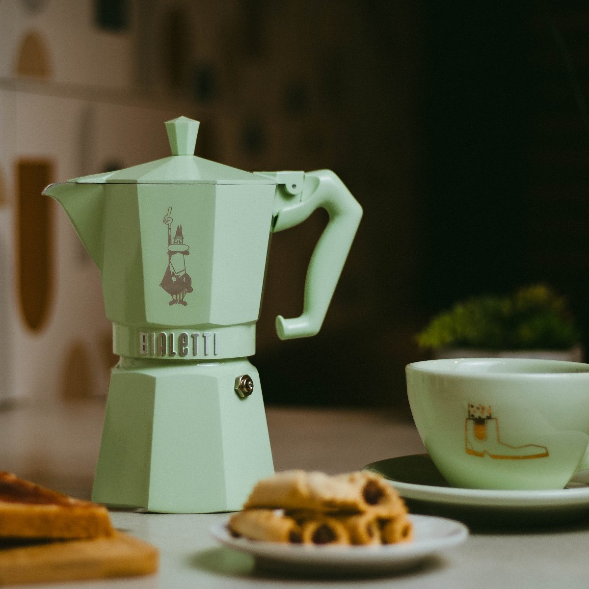 Bialetti Moka Exclusive Verde - 6 xícaras + Brinde