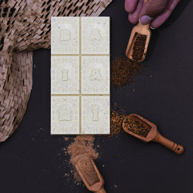 Chocolate Baianí Branco com Especiarias - 58g